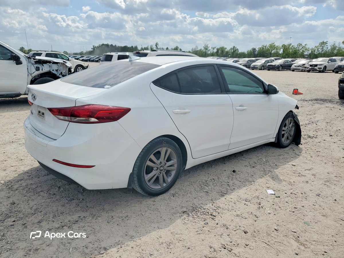 Hyundai Elantra 2017