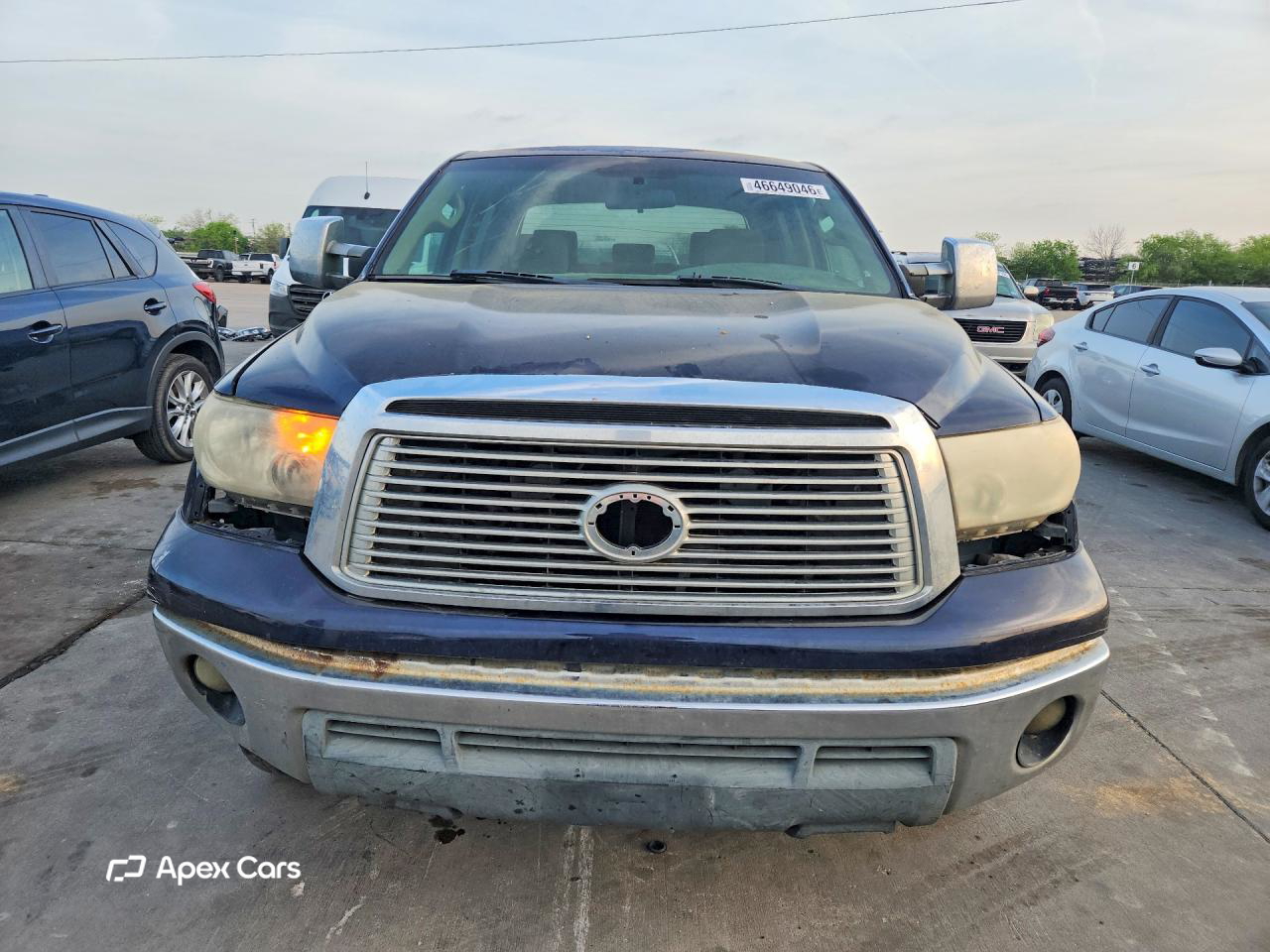 Toyota Tundra 2010