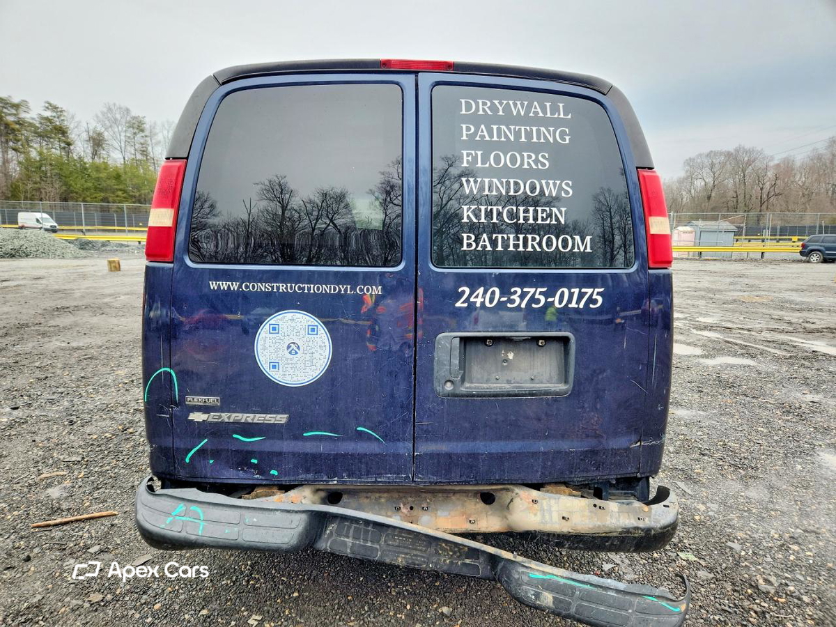 Chevrolet Express 2011