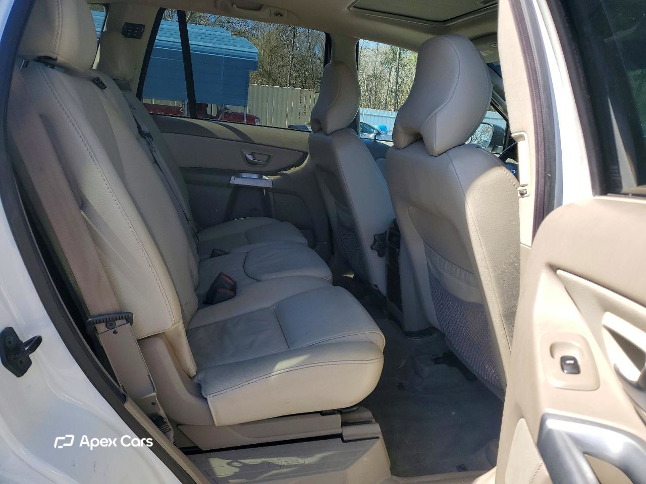 Volvo XC90 2004