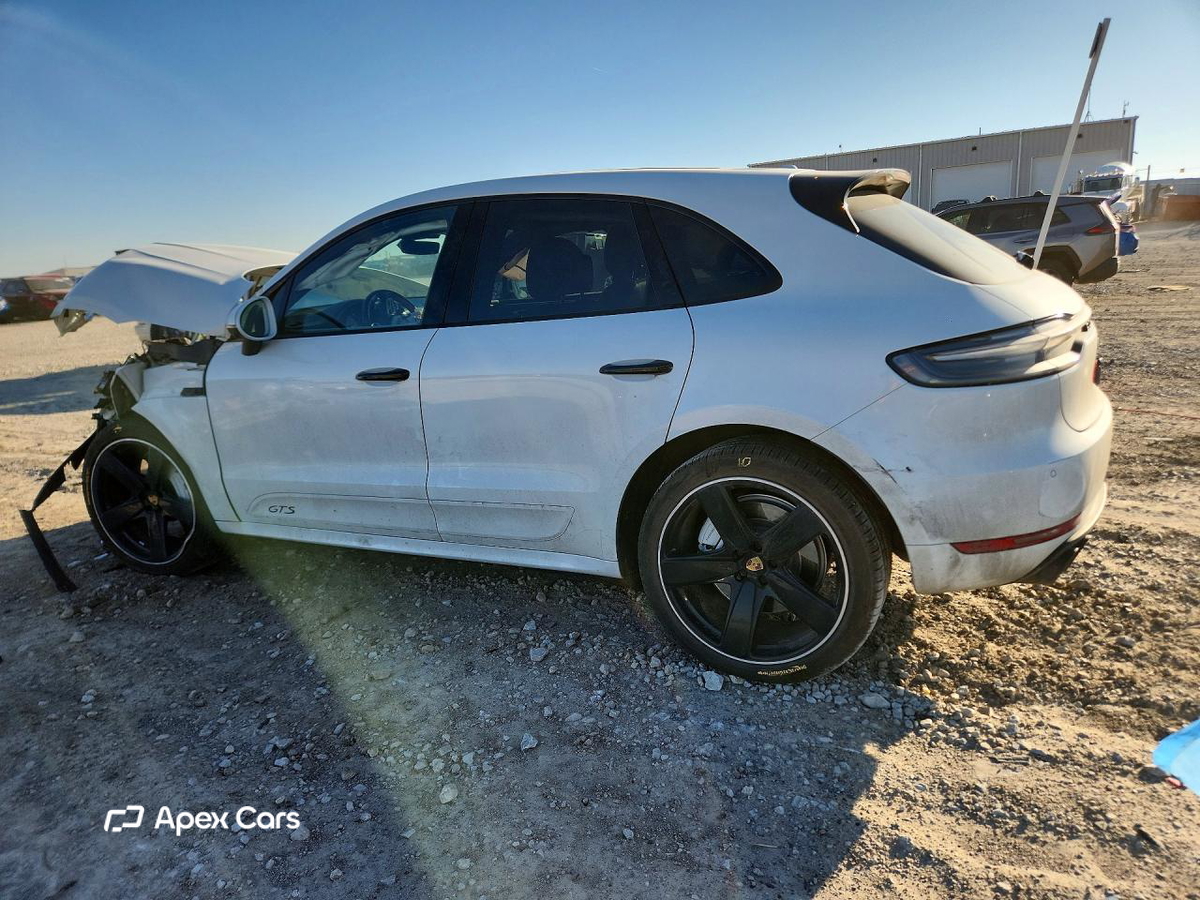 Porsche Macan 2021