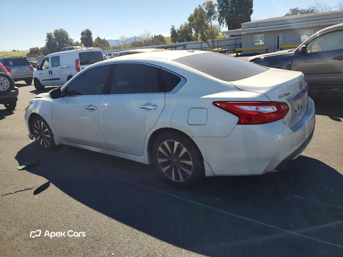 Nissan Altima 2017