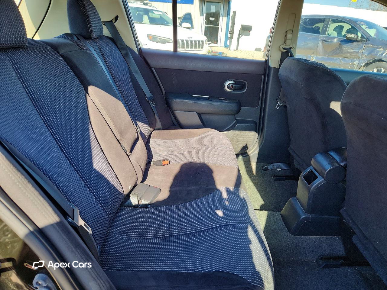 Nissan Versa 2011