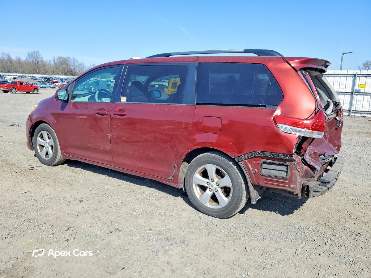Toyota Sienna 2011