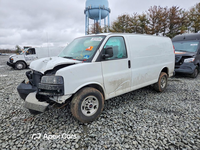 2022 GMC Savana - Image 1 of 5