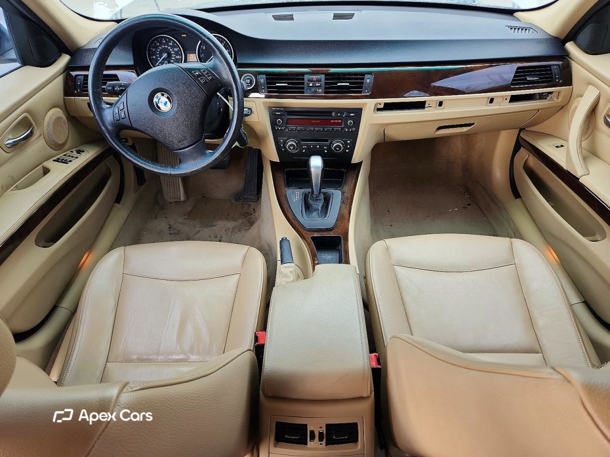 BMW Series 3 2011