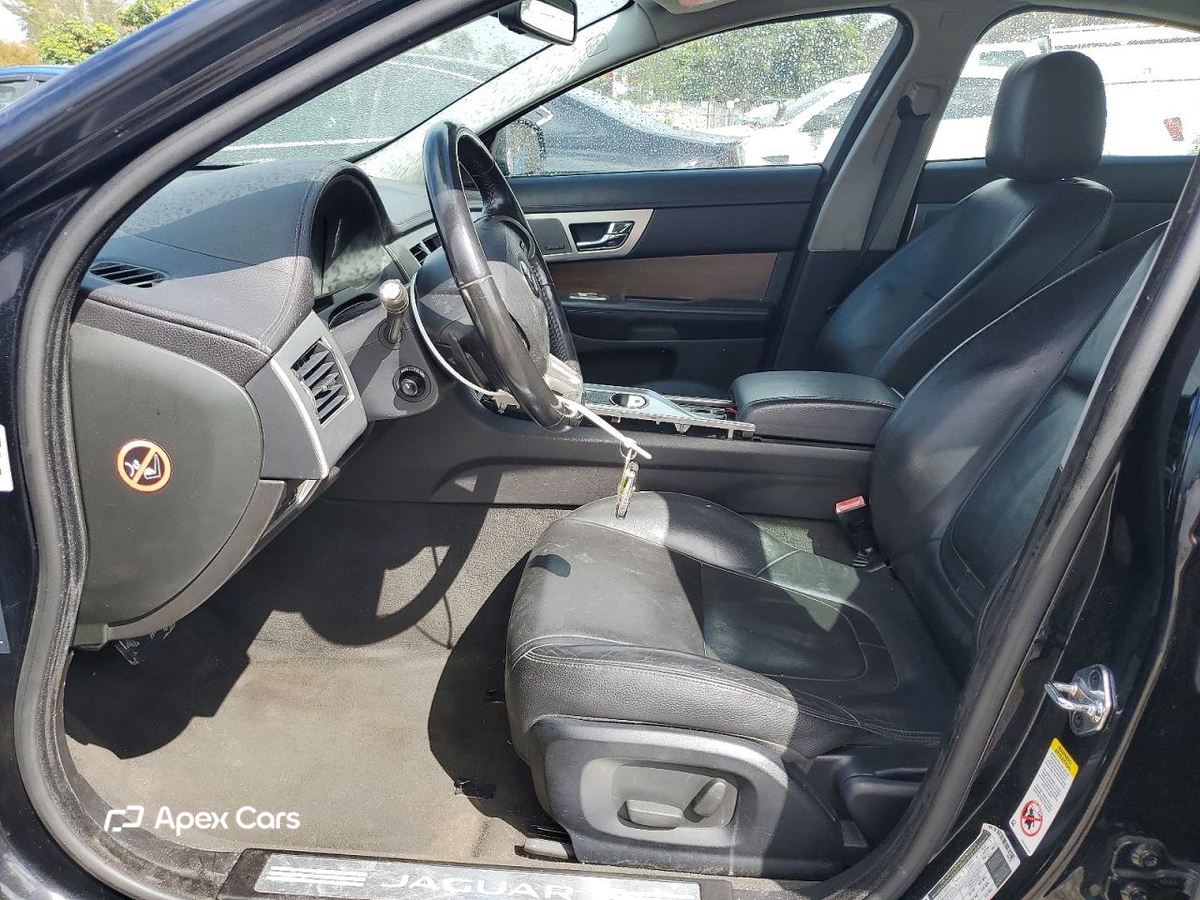 Jaguar XF 2014