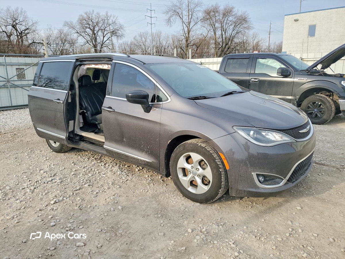 Chrysler Pacifica 2017