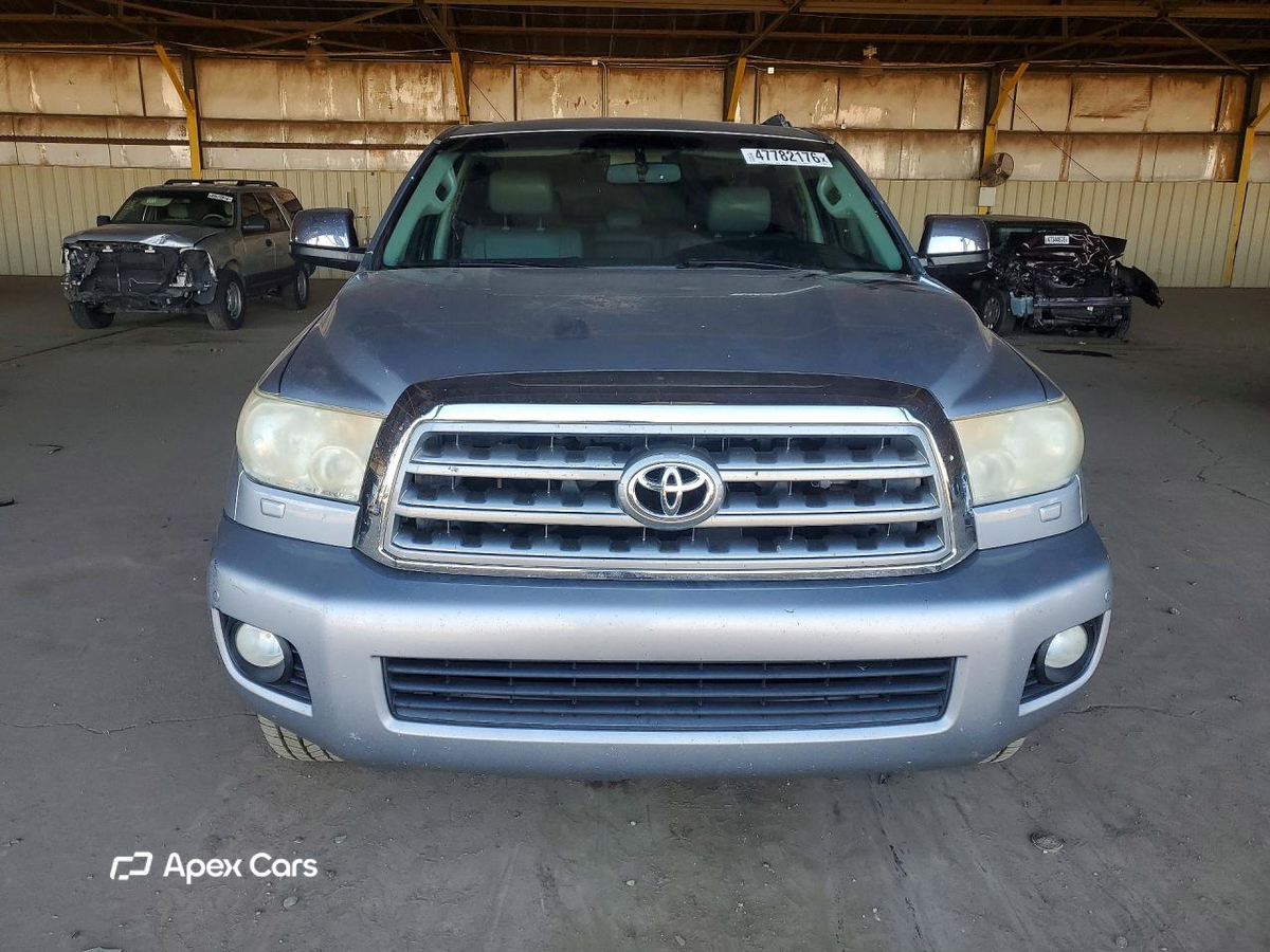 Toyota Sequoia 2010