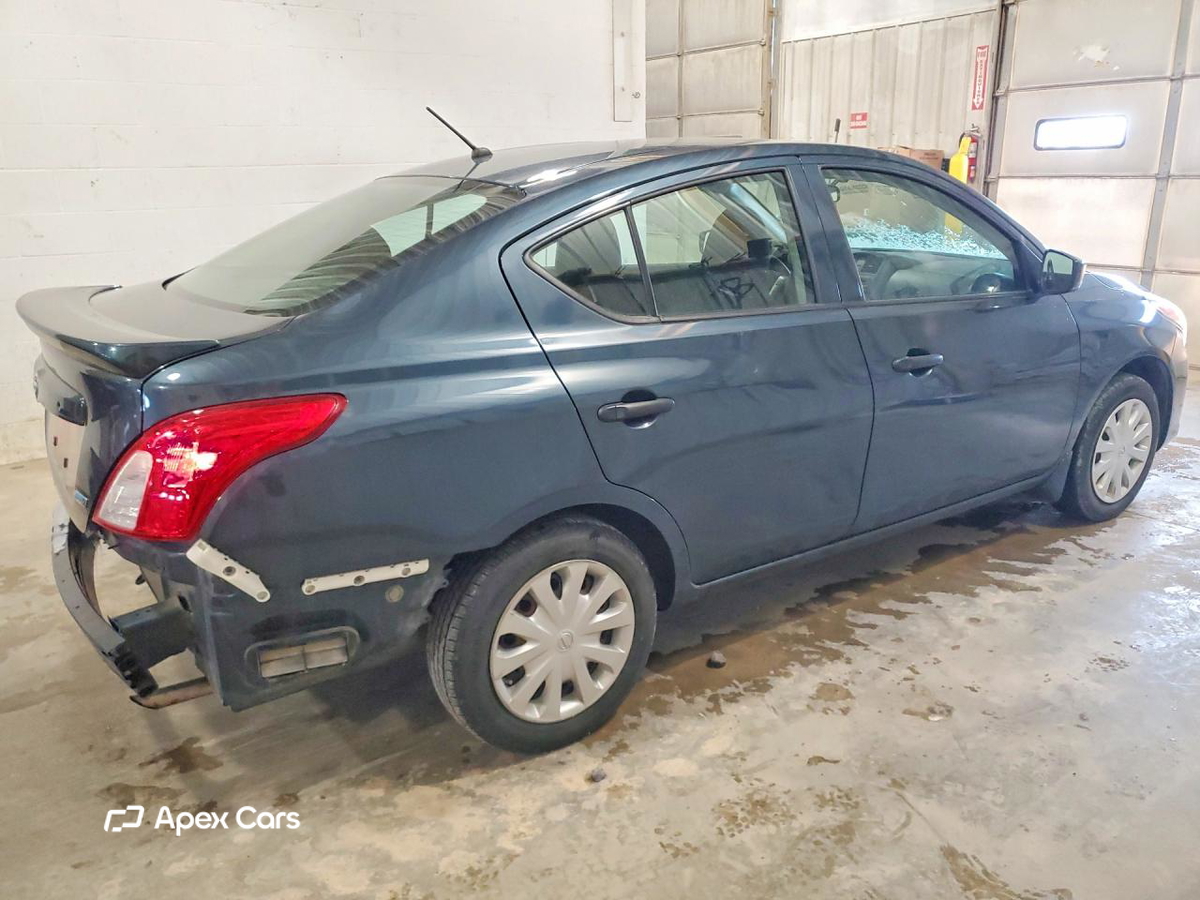 Nissan Versa 2016