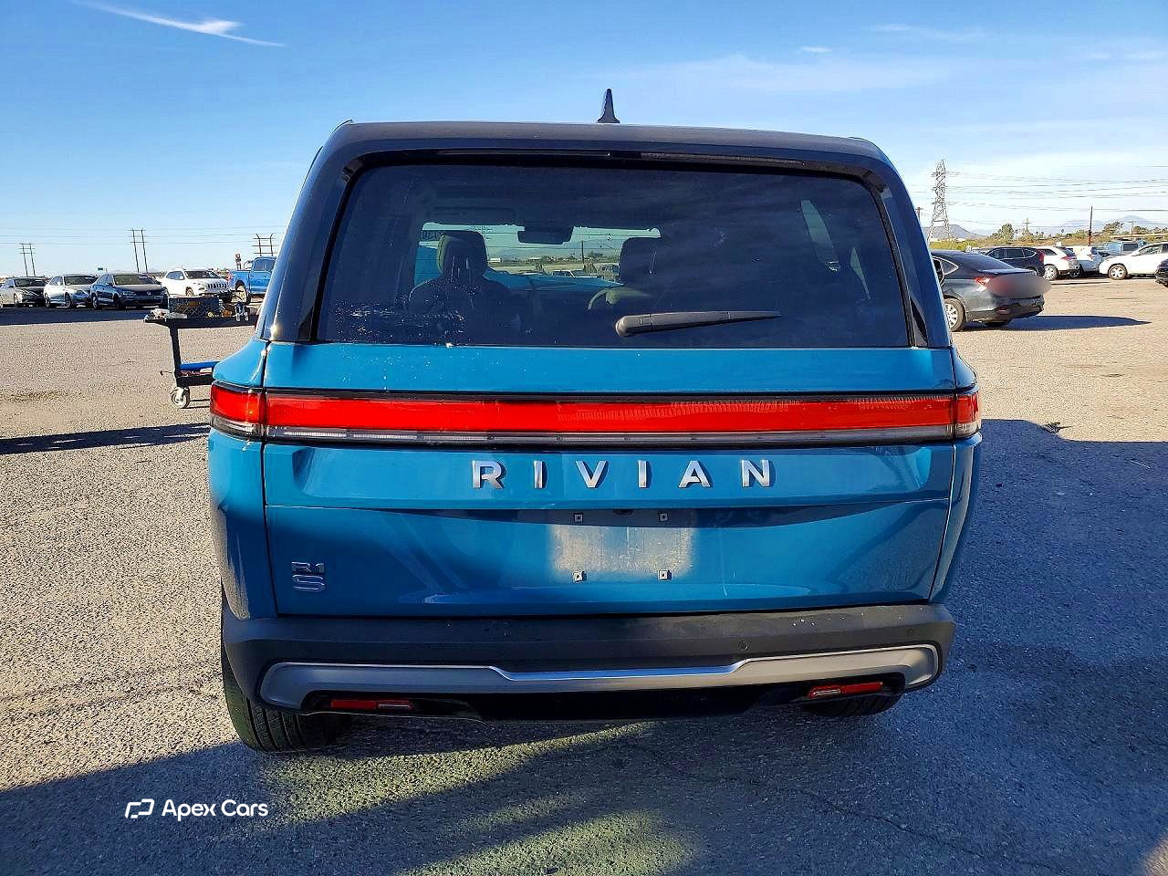 Rivian R1S 2025