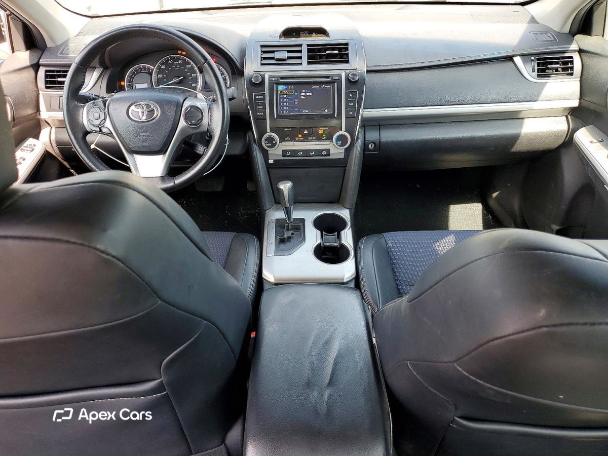 Toyota Camry 2012