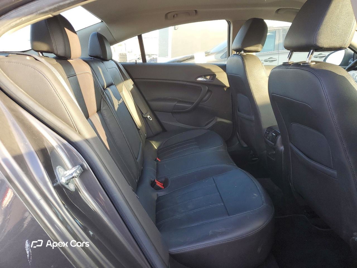 Buick Regal 2011