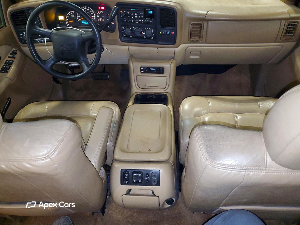 Suburban 2000