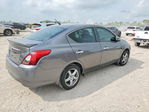 Nissan Versa 2016