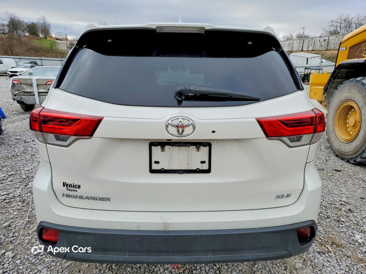 Toyota Highlander 2019