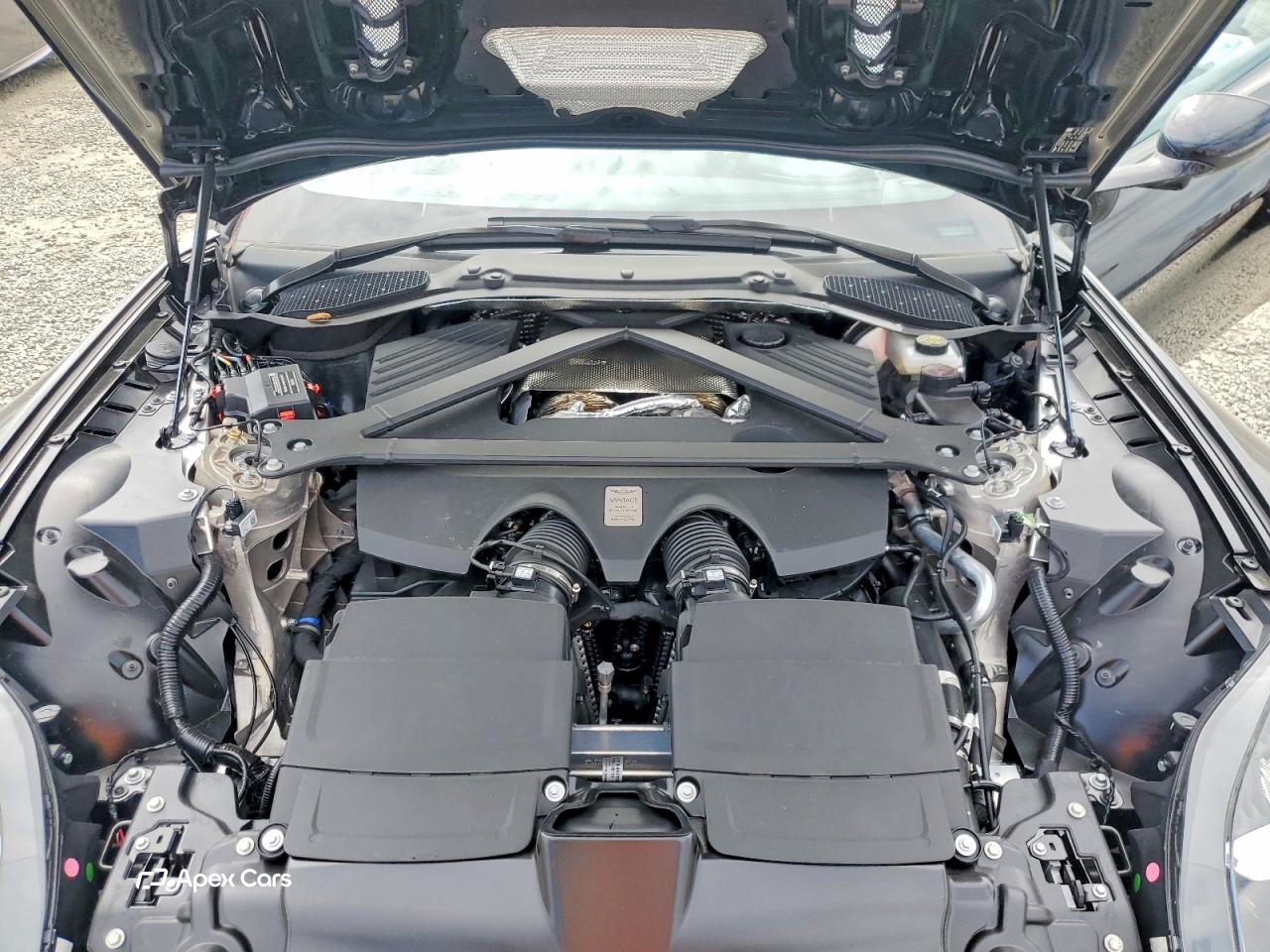 Aston Martin Vantage 2025