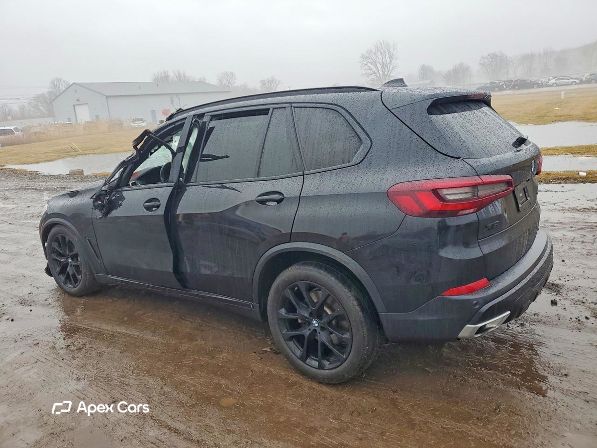 BMW X5 2021