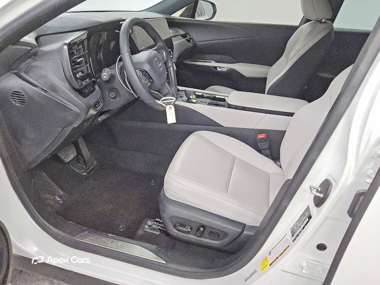 Lexus RX 2024