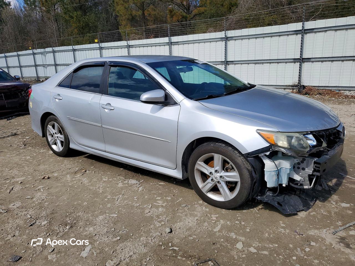 Toyota Camry 2012