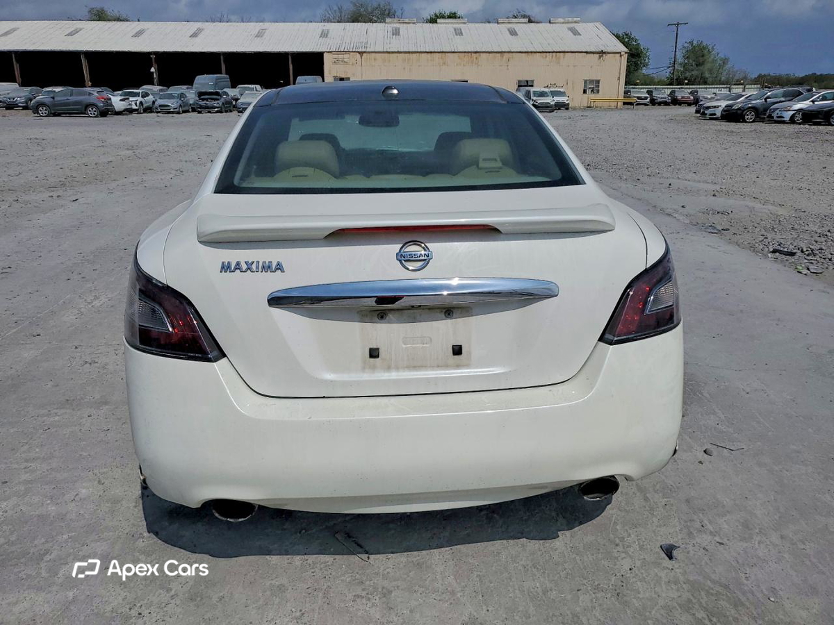 Nissan Maxima 2012