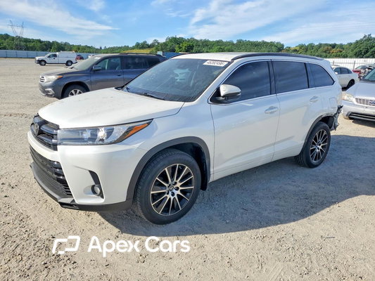 Toyota Highlander 2018 - Image 1 of 13
