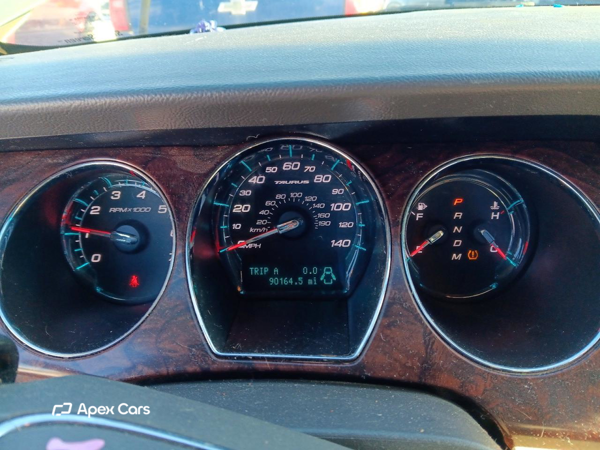 Ford Taurus 2011