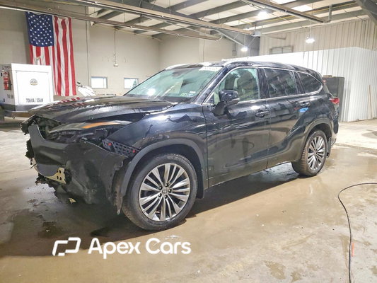 Toyota Highlander 2021 - Image 1 of 14