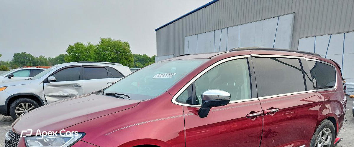 Chrysler Pacifica 2023 - Image 1 of 15