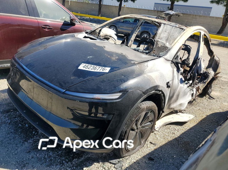 Tesla Model Y 2026 - Image 1 of 11