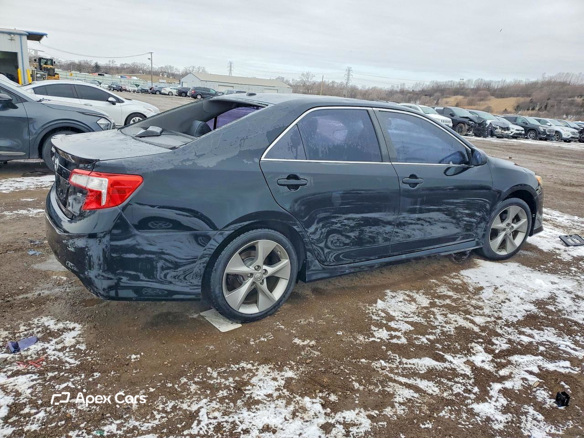 Toyota Camry 2012