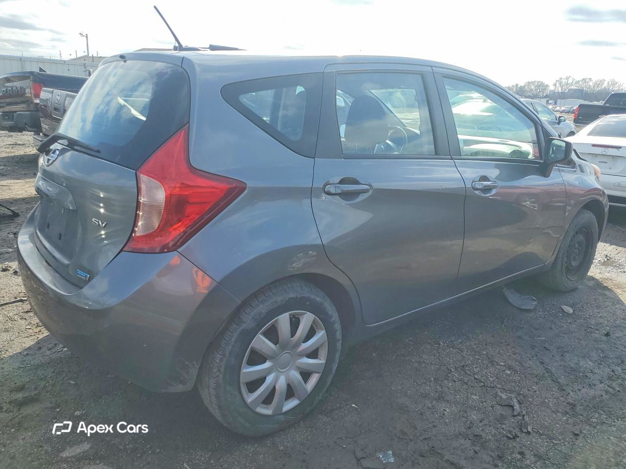 Nissan Versa 2016