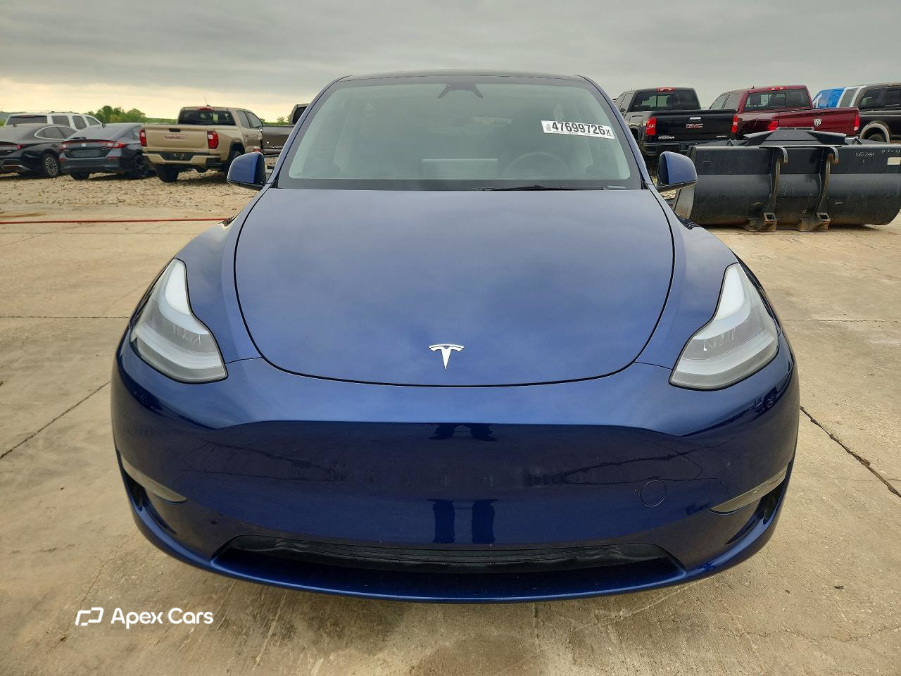 Tesla Model Y 2024
