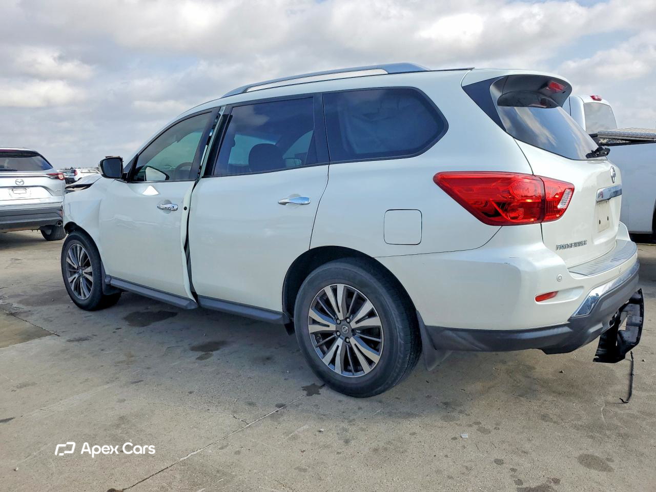 Nissan Pathfinder 2017