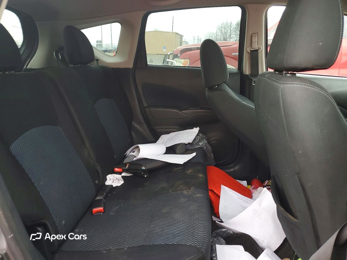 Nissan Versa 2016