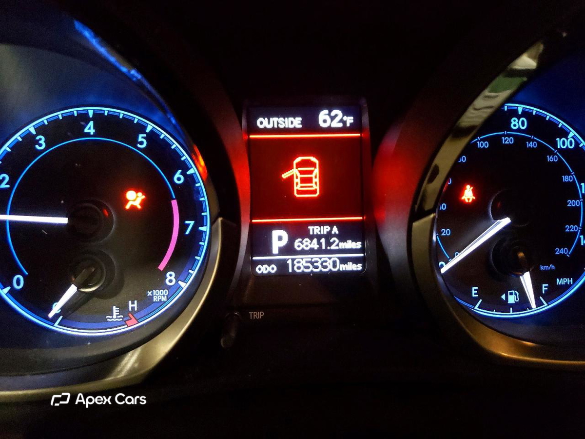 Toyota Corolla 2015