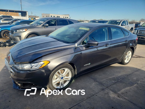 Ford Fusion 2018 - Image 1 of 12