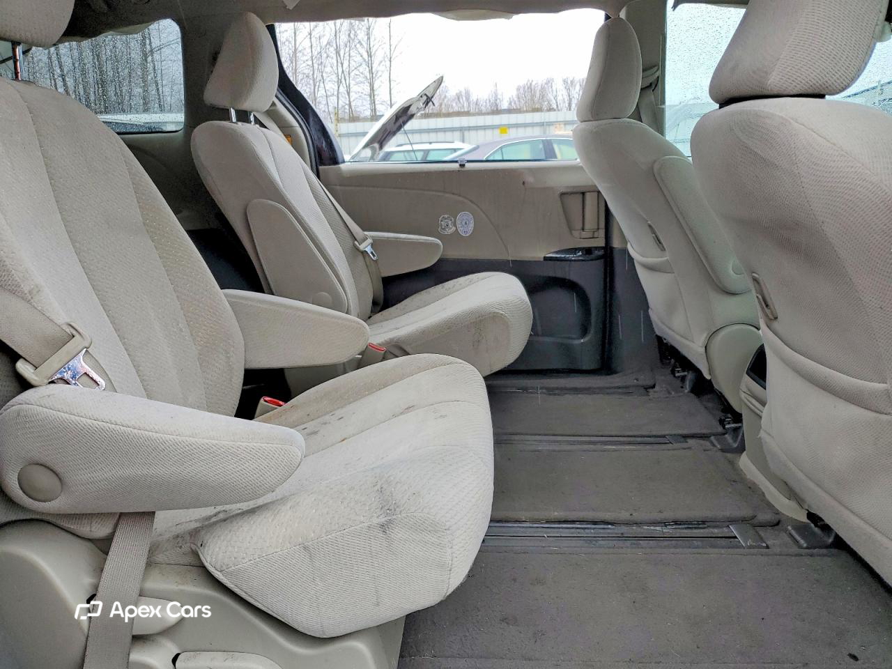 Toyota Sienna 2011