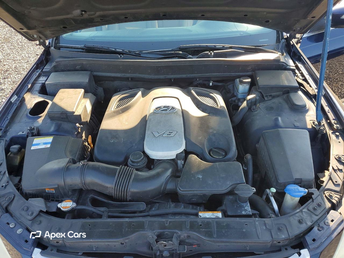 Hyundai Genesis 2011