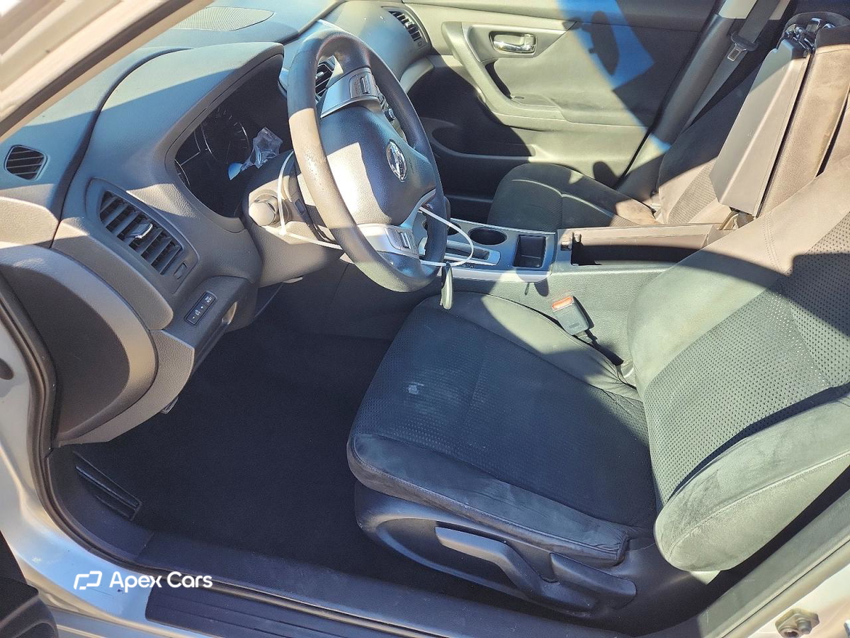 Nissan Altima 2015