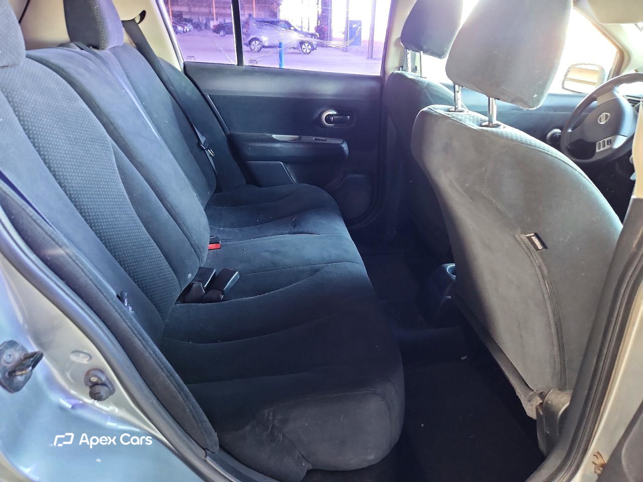 Nissan Versa 2011
