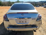 Nissan Altima 2010