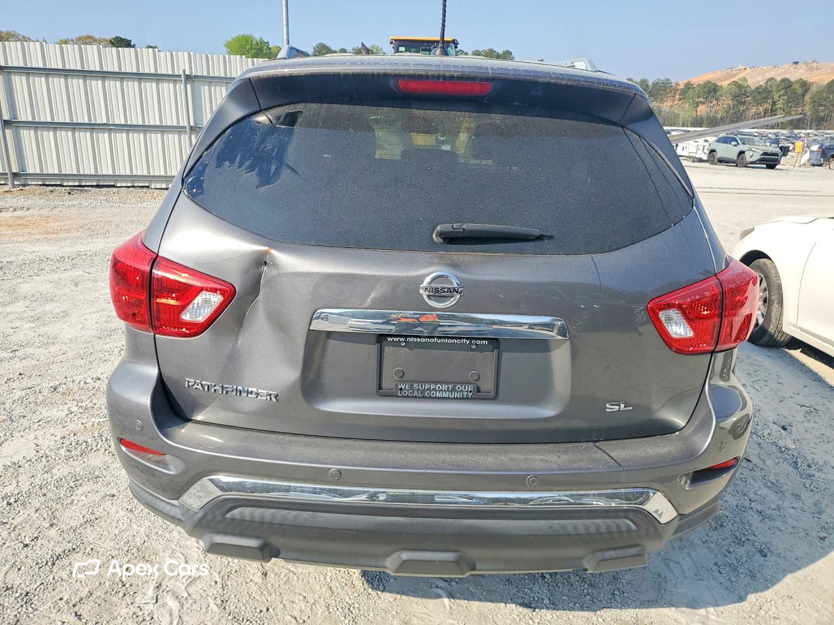 Nissan Pathfinder 2018
