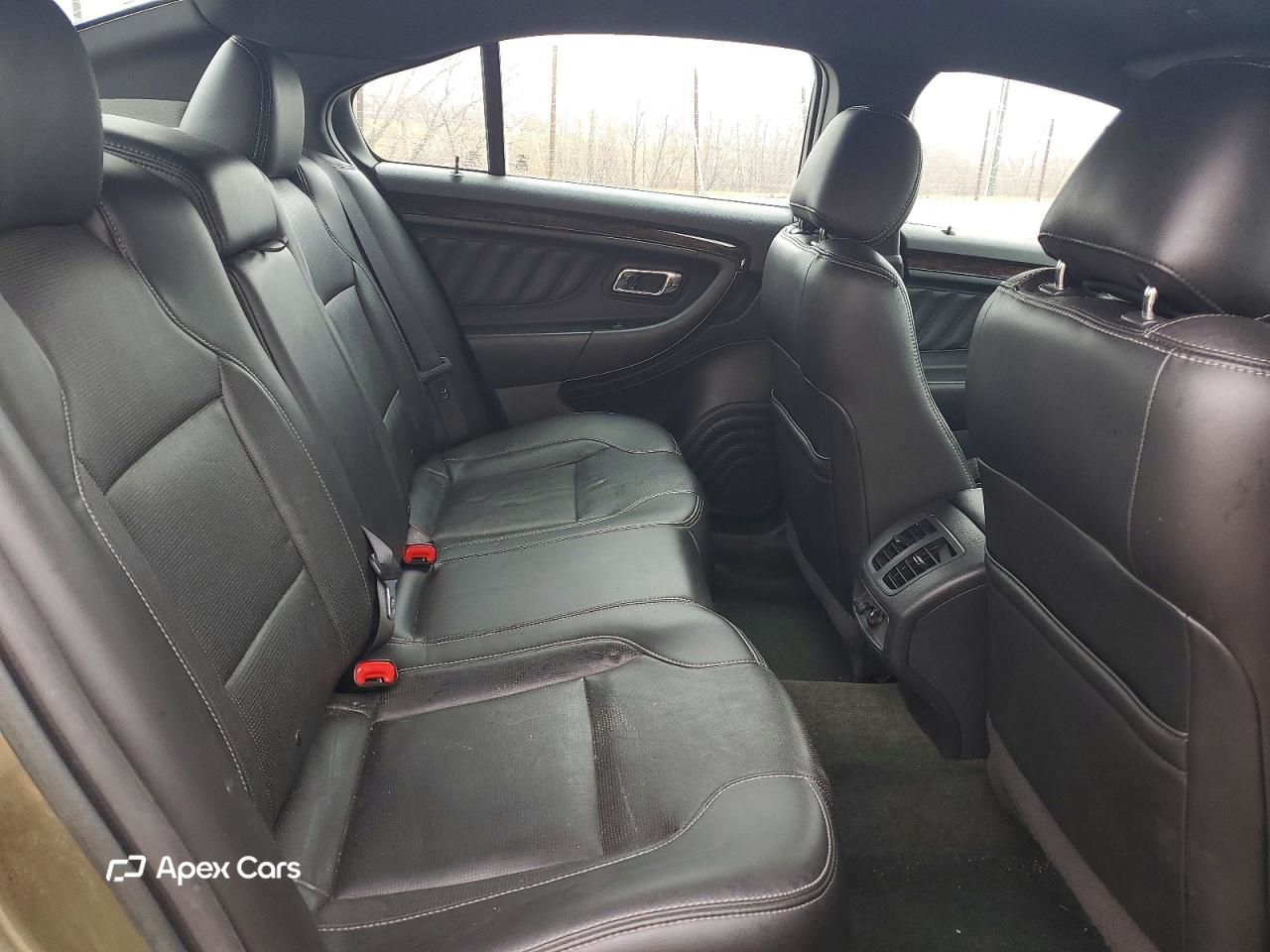 Ford Taurus 2013
