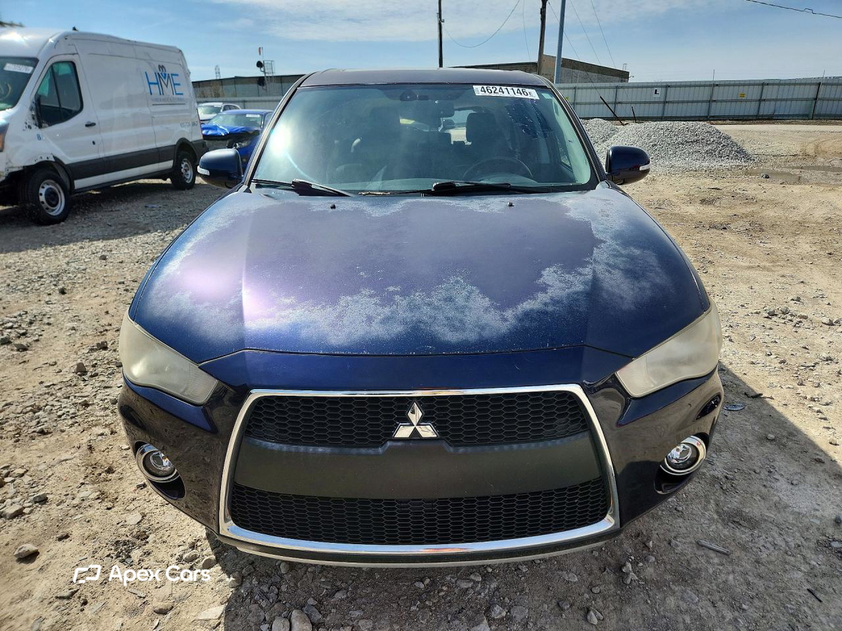 Mitsubishi Outlander 2012