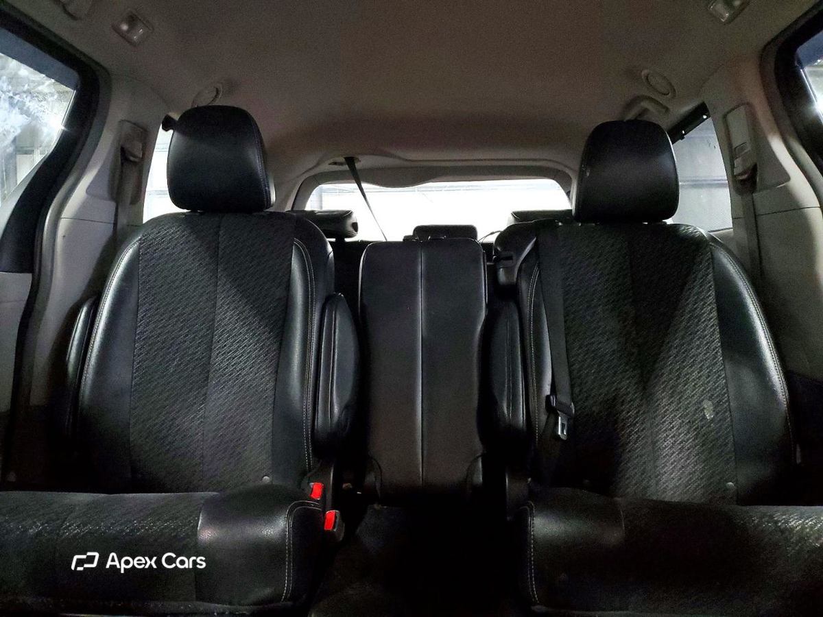 Toyota Sienna 2012