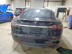 Tesla Model S 2015