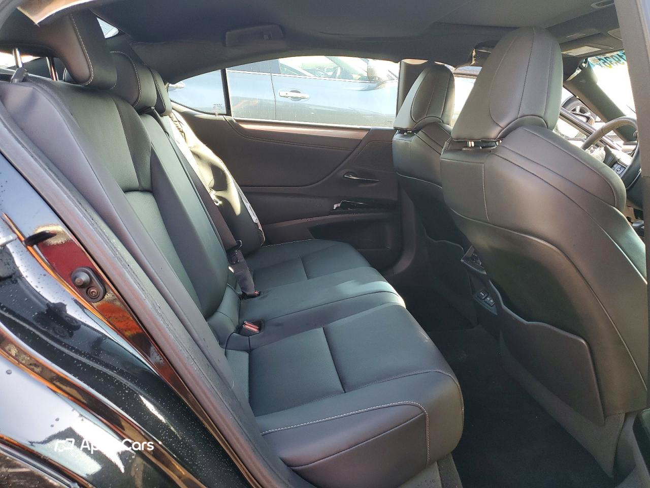 Lexus ES 2023