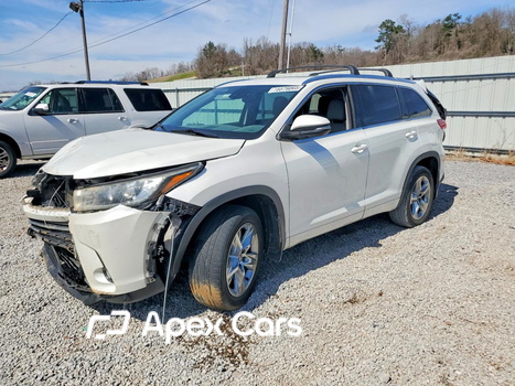 Toyota Highlander 2018 - Image 1 of 15