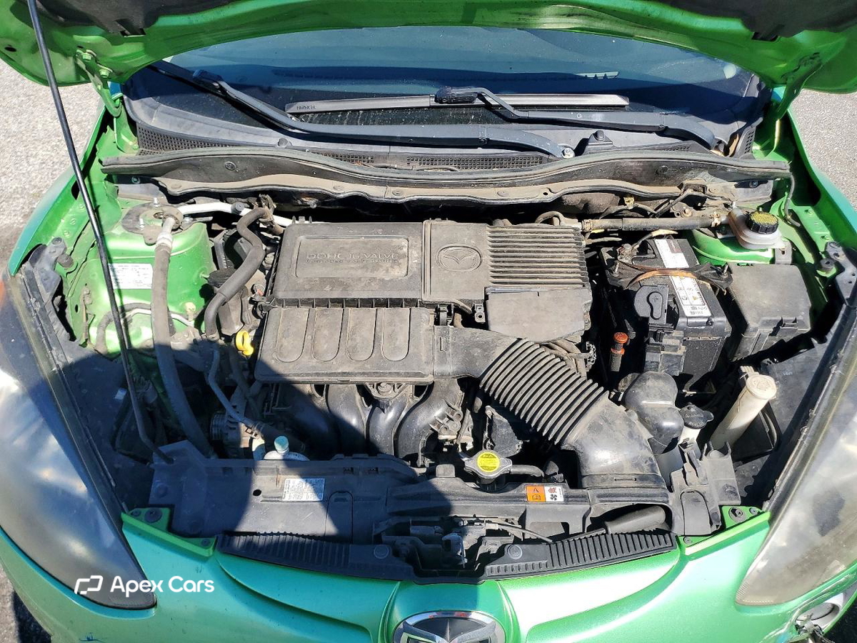Mazda 2 2011